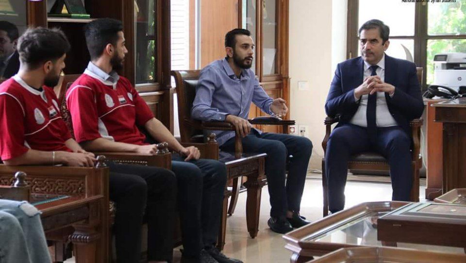 رئيس جامعة دمشق يلتقي الطلاب المشاركين في البطولة الجامعية المركزية.